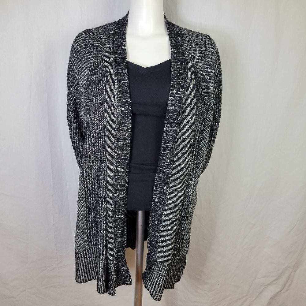 Avenue Black and White‎ Open Front Cardigan